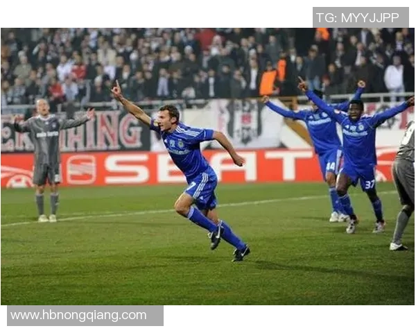 足球脱落背后的故事与启示：从赛场到生活的思考与反思